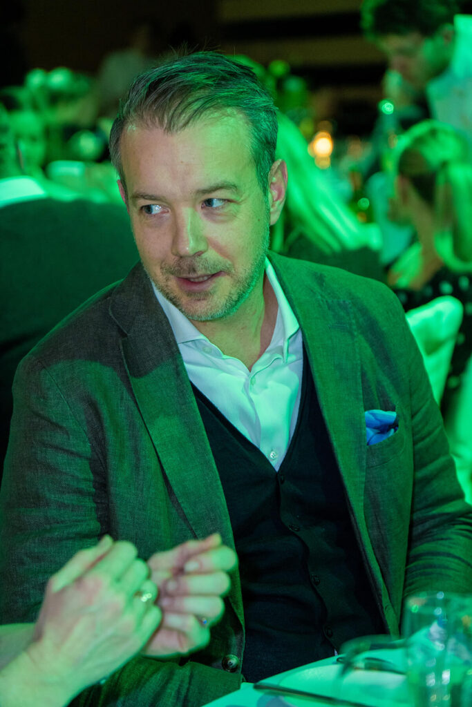 “Love Is in the Air” Dinner and Party